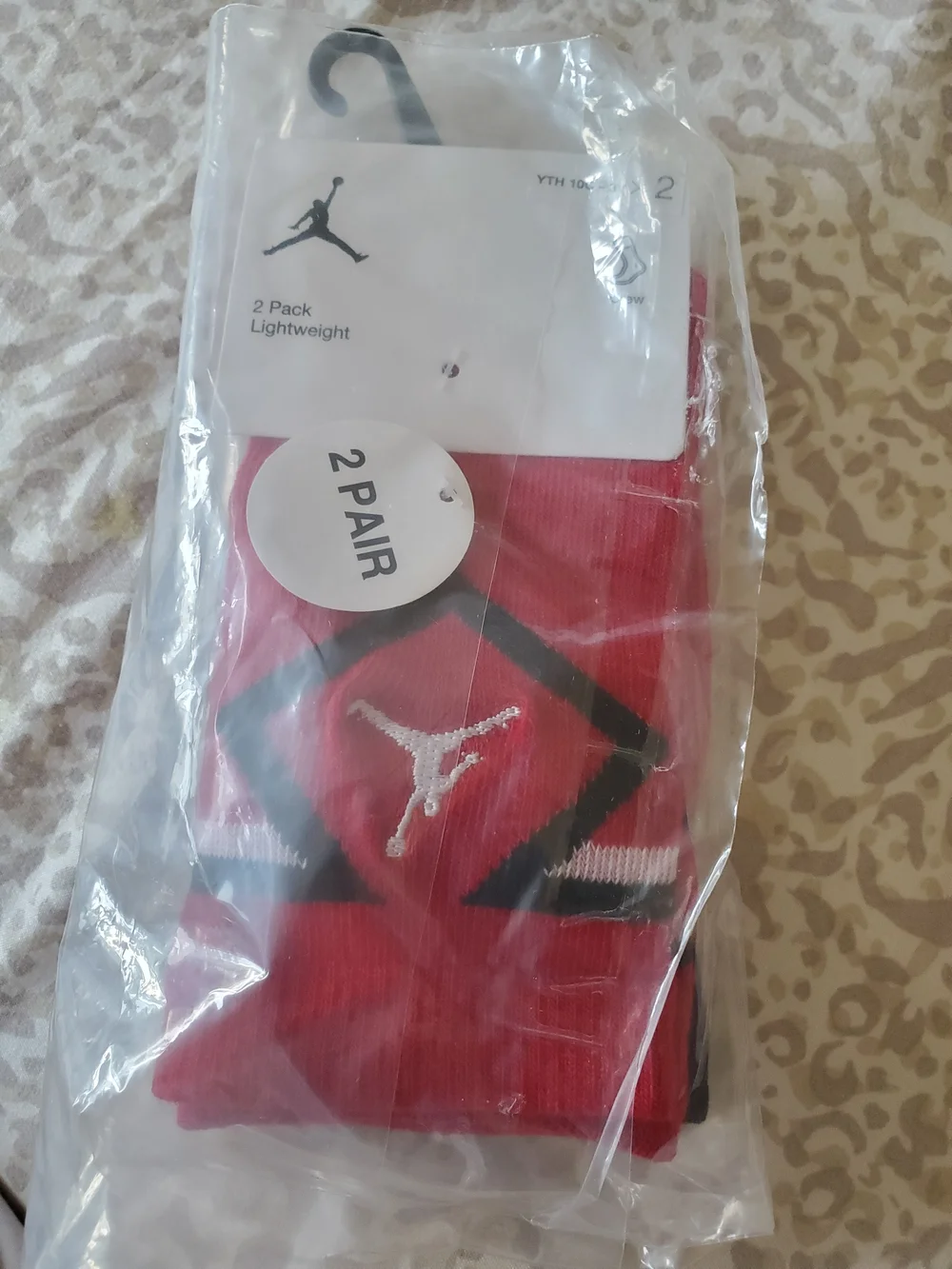 Jordan Big Kids Diamond Logo High Crew Socks, Set of 2 Size 5-7 Red/Black